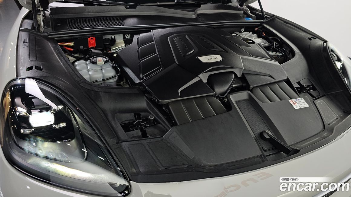 Porsche Cayenne 2023