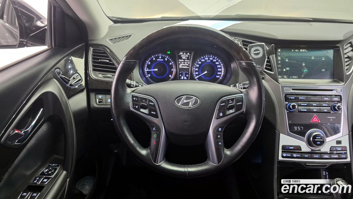 Hyundai Grandeur 2016