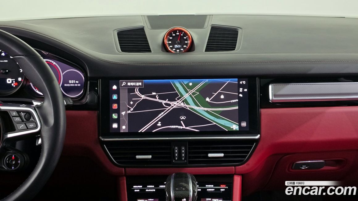 Porsche Cayenne 2023