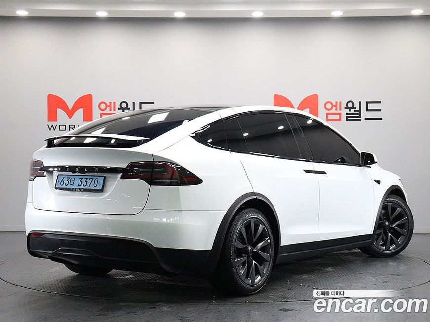 Tesla Model X 2023
