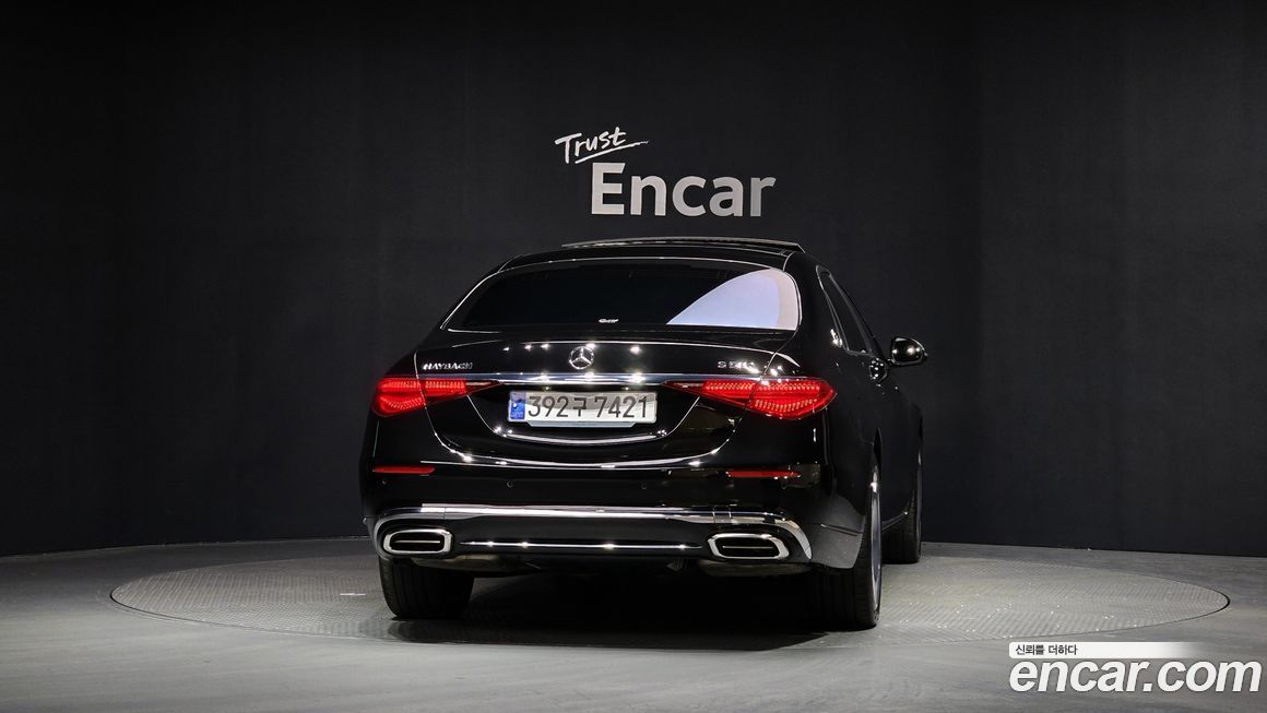 Mercedes-Benz S-Class 2024