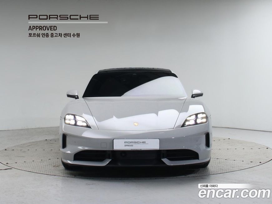 Porsche Taycan 2025