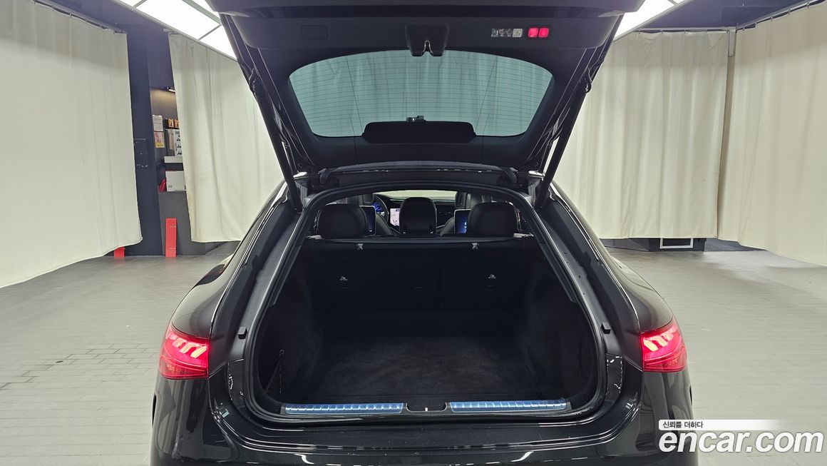 Mercedes-Benz EQS 2023