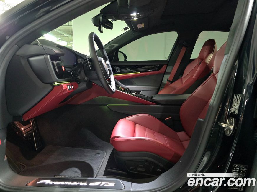 Porsche Panamera 2025