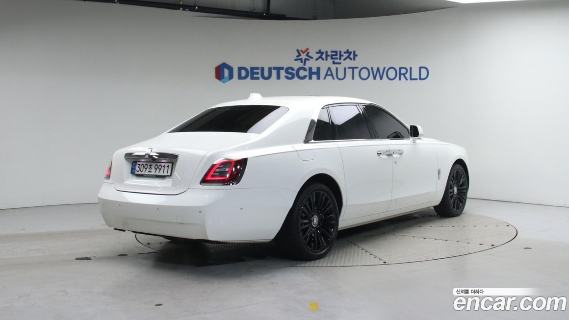 Rolls-Royce Ghost 2021