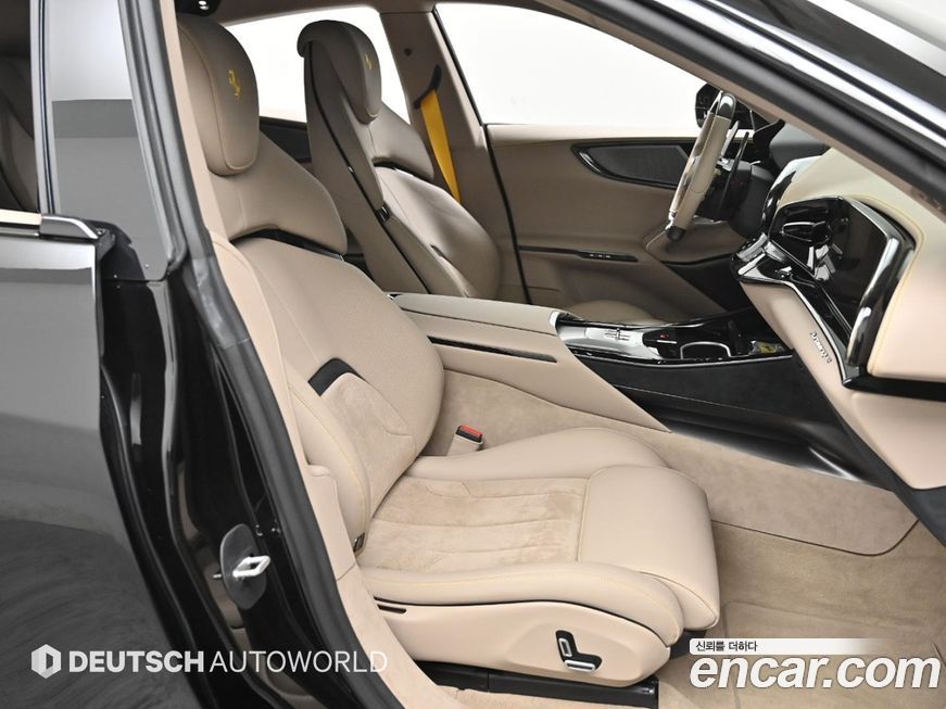 Ferrari Purosangue 2025