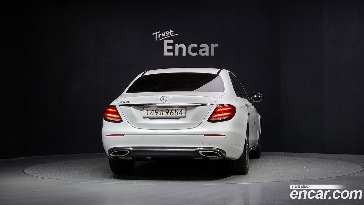 Mercedes-Benz E-Class 2019