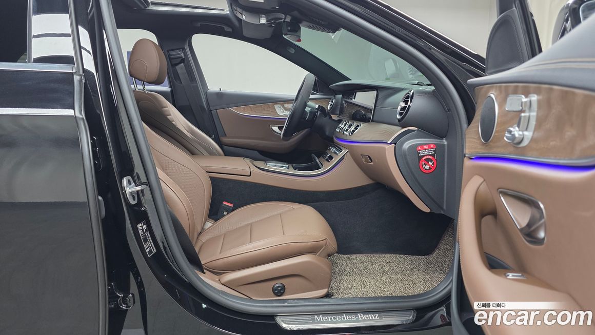 Mercedes-Benz E-Class 2023