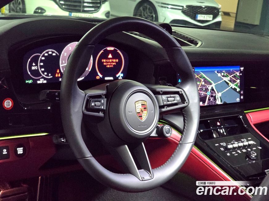 Porsche Panamera 2025