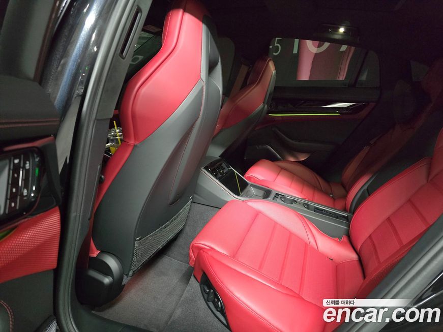 Porsche Panamera 2025