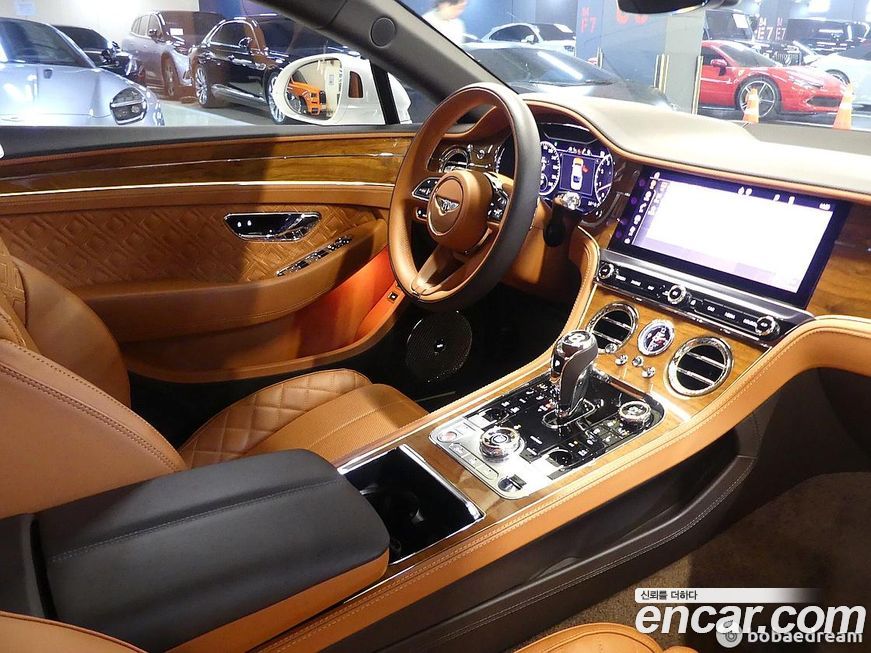 Bentley Continental 2022