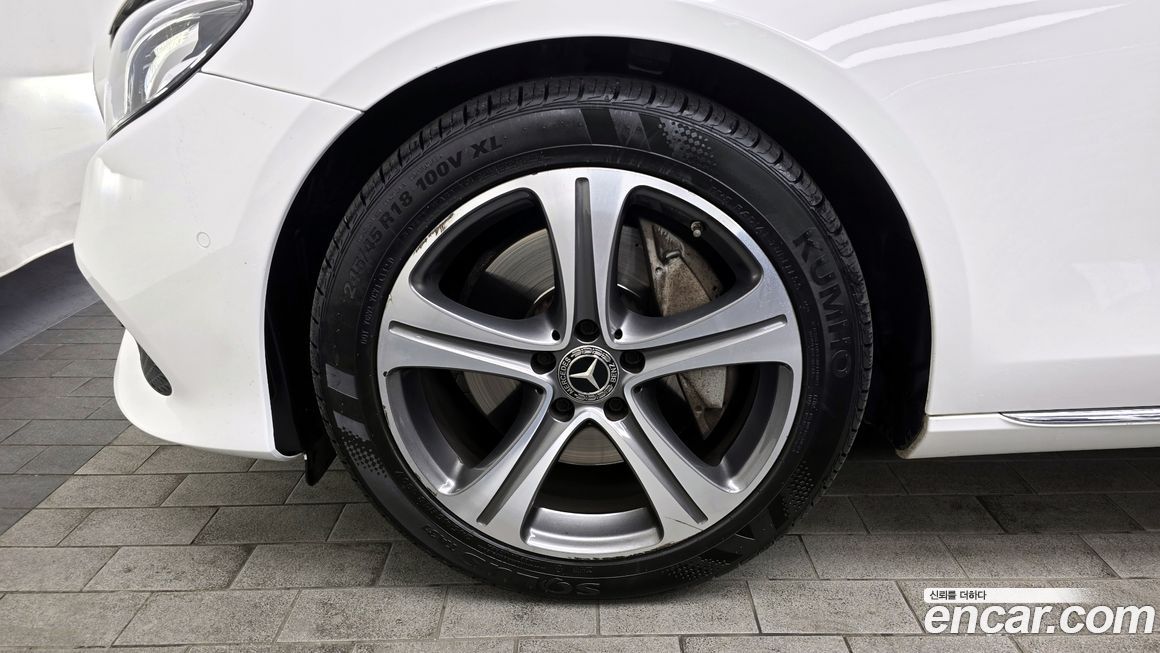 Mercedes-Benz E-Class 2019