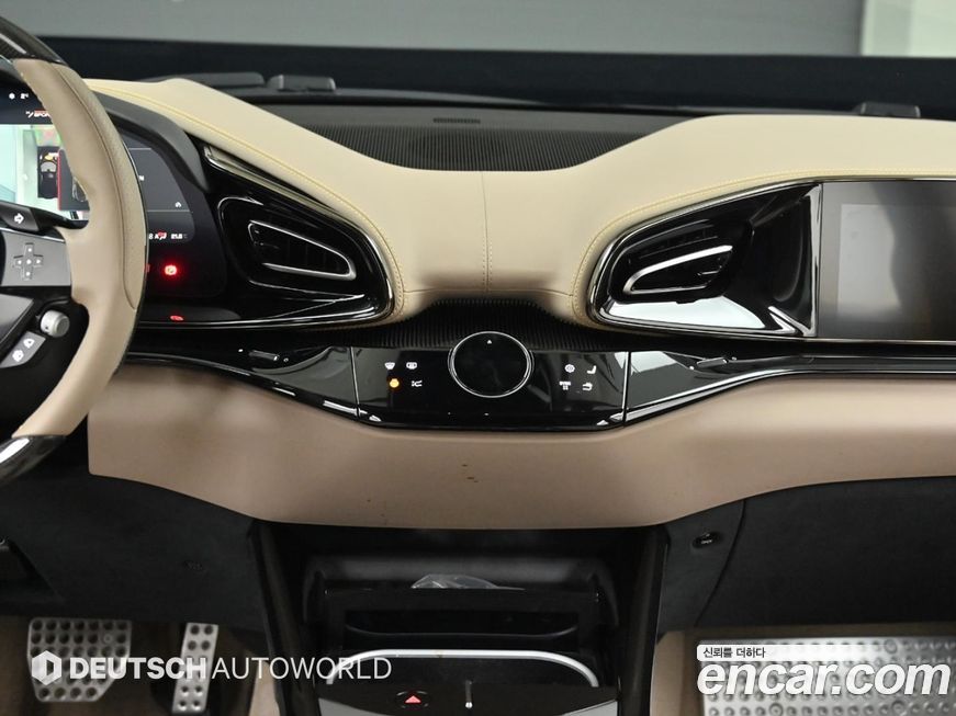 Ferrari Purosangue 2025