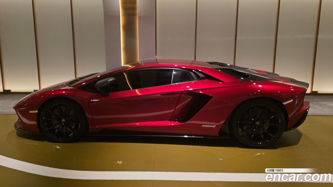 Lamborghini Aventador 2017