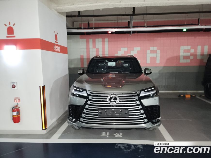 Lexus LX 2026