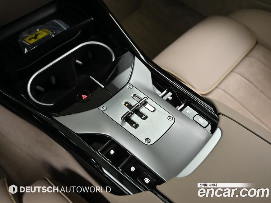 Ferrari Purosangue 2025