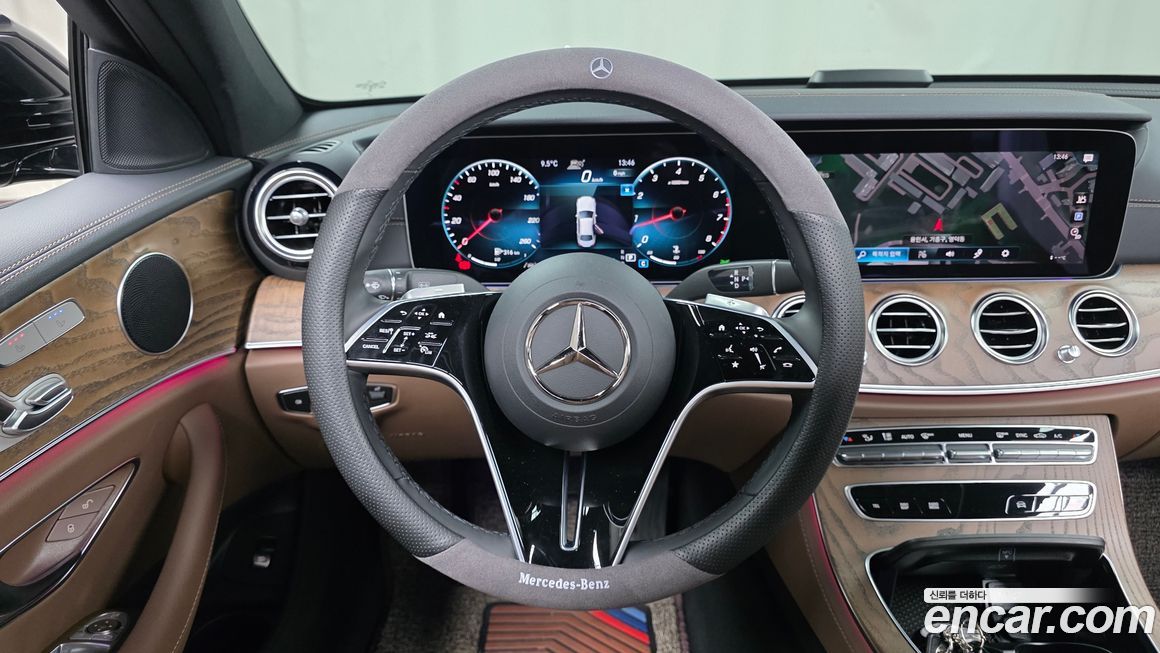 Mercedes-Benz E-Class 2023