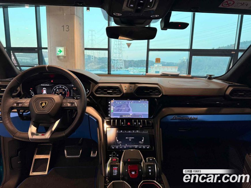 Lamborghini Urus 2024