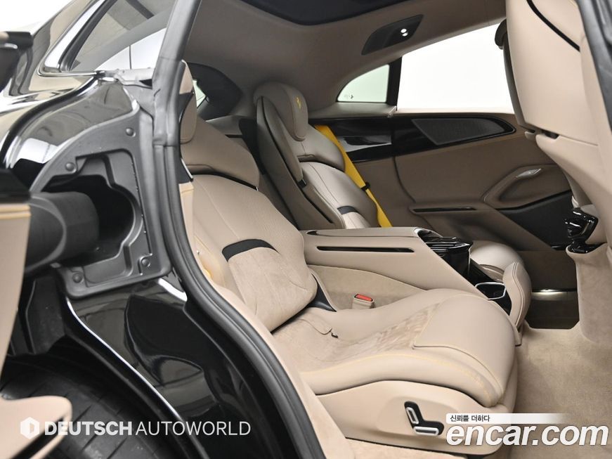 Ferrari Purosangue 2025