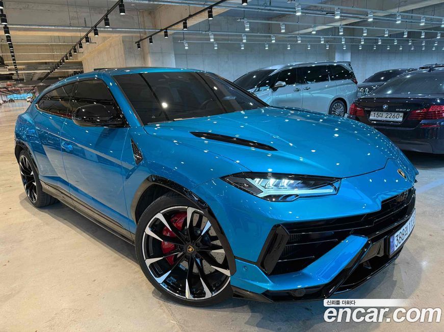 Lamborghini Urus 2024