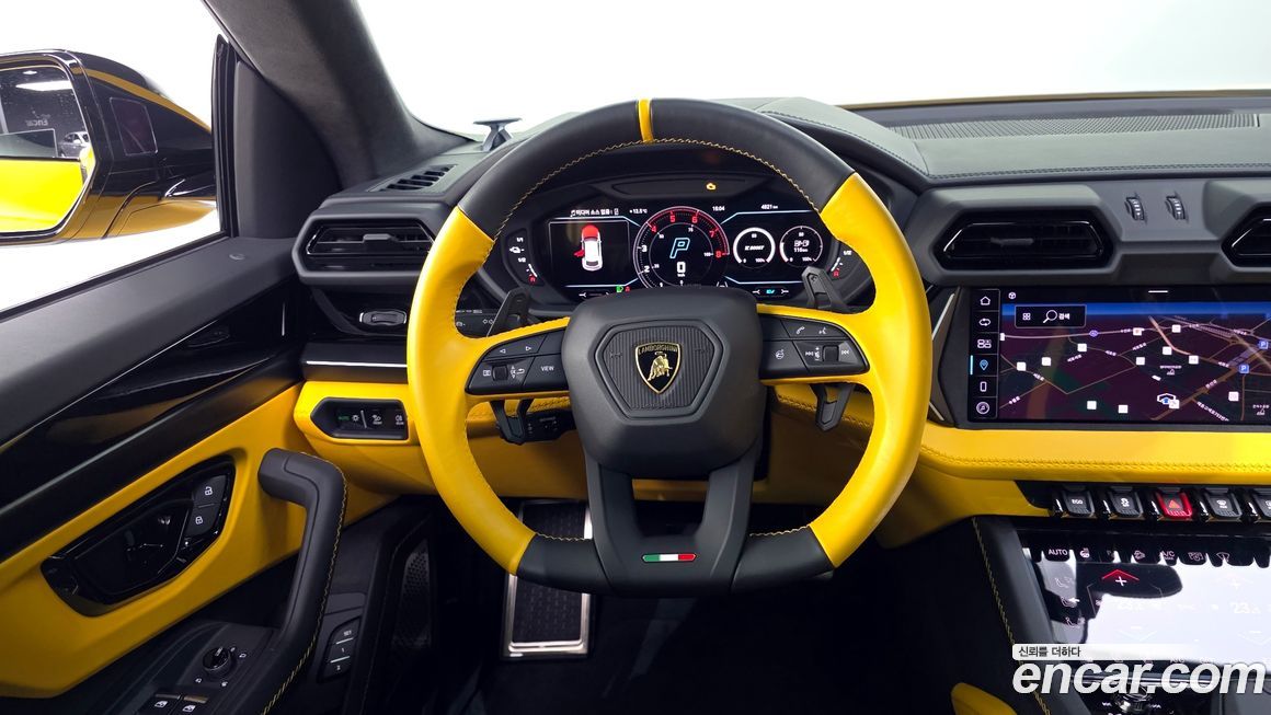 Lamborghini Urus 2025