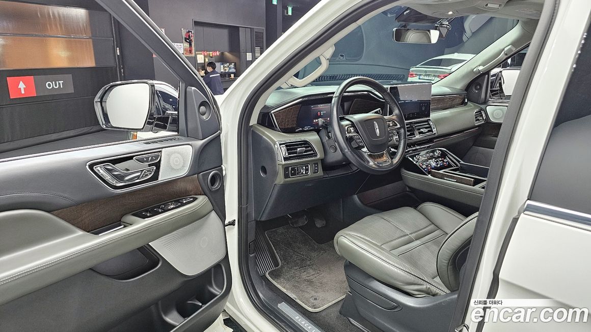 Lincoln Navigator 2023