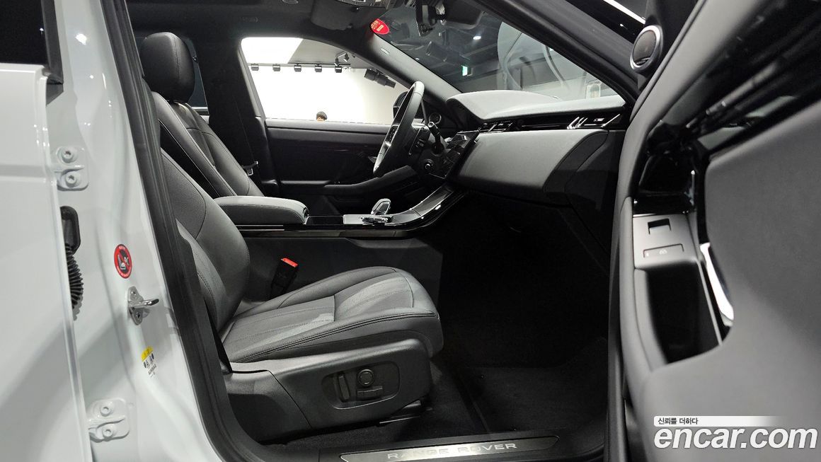 Land Rover Range Rover Evoque 2024