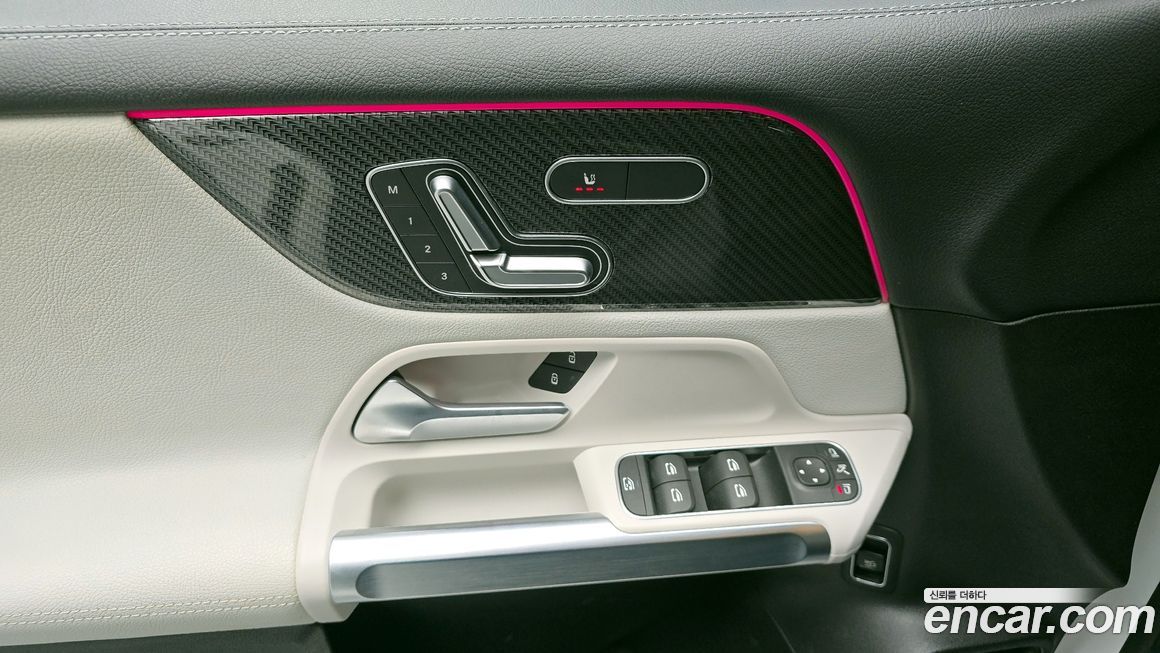 Mercedes-Benz GLB-Class 2020