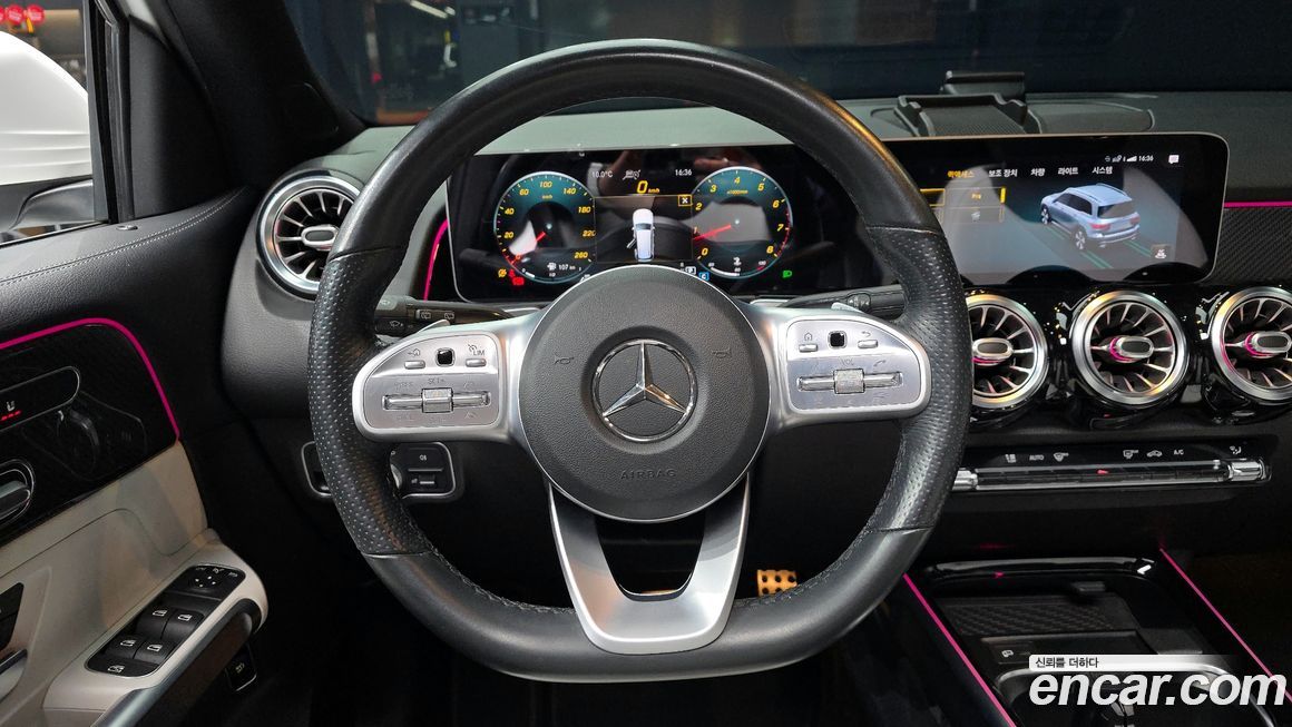 Mercedes-Benz GLB-Class 2020