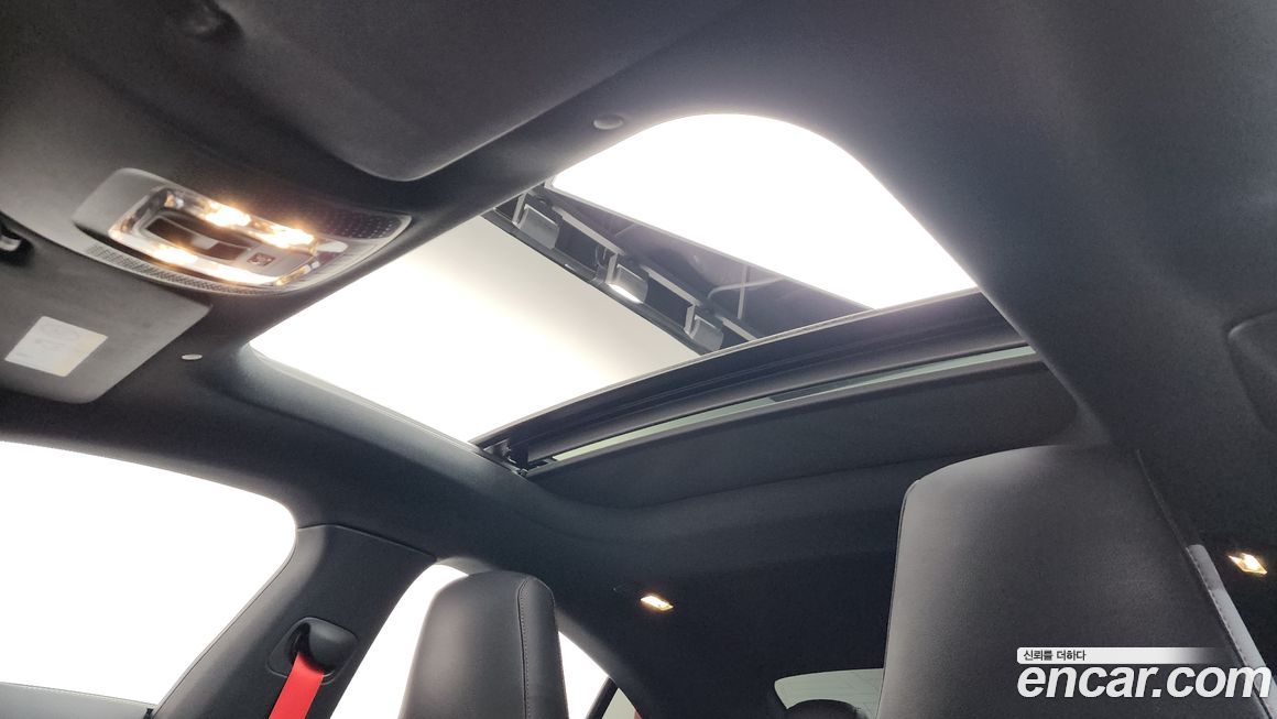 Mercedes-Benz CLA-Class 2021