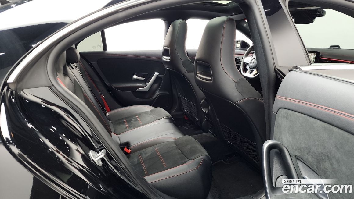 Mercedes-Benz CLA-Class 2021