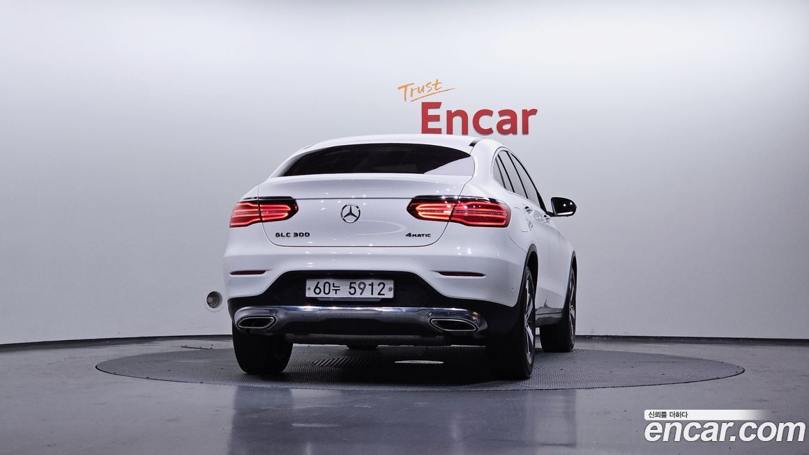 Mercedes-Benz GLC-Class 2019