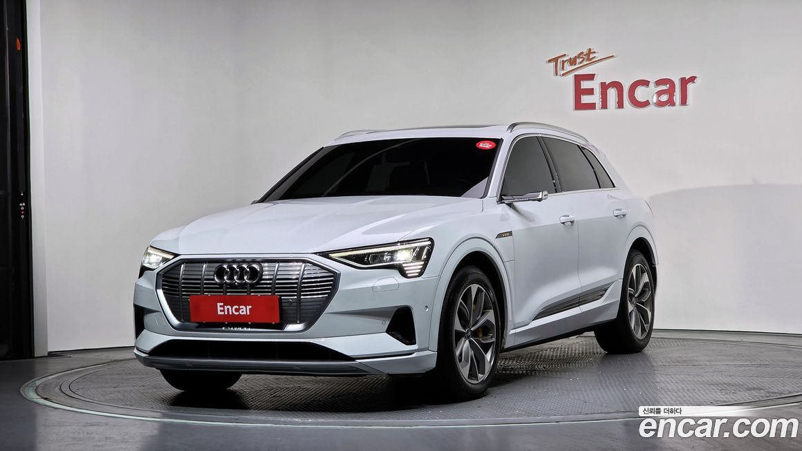 Audi e-tron 2021