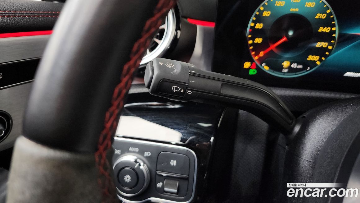 Mercedes-Benz CLA-Class 2021