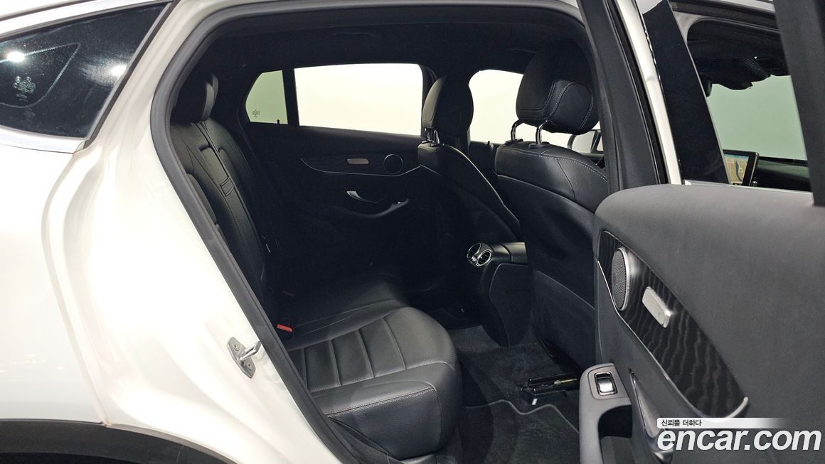 Mercedes-Benz GLC-Class 2019