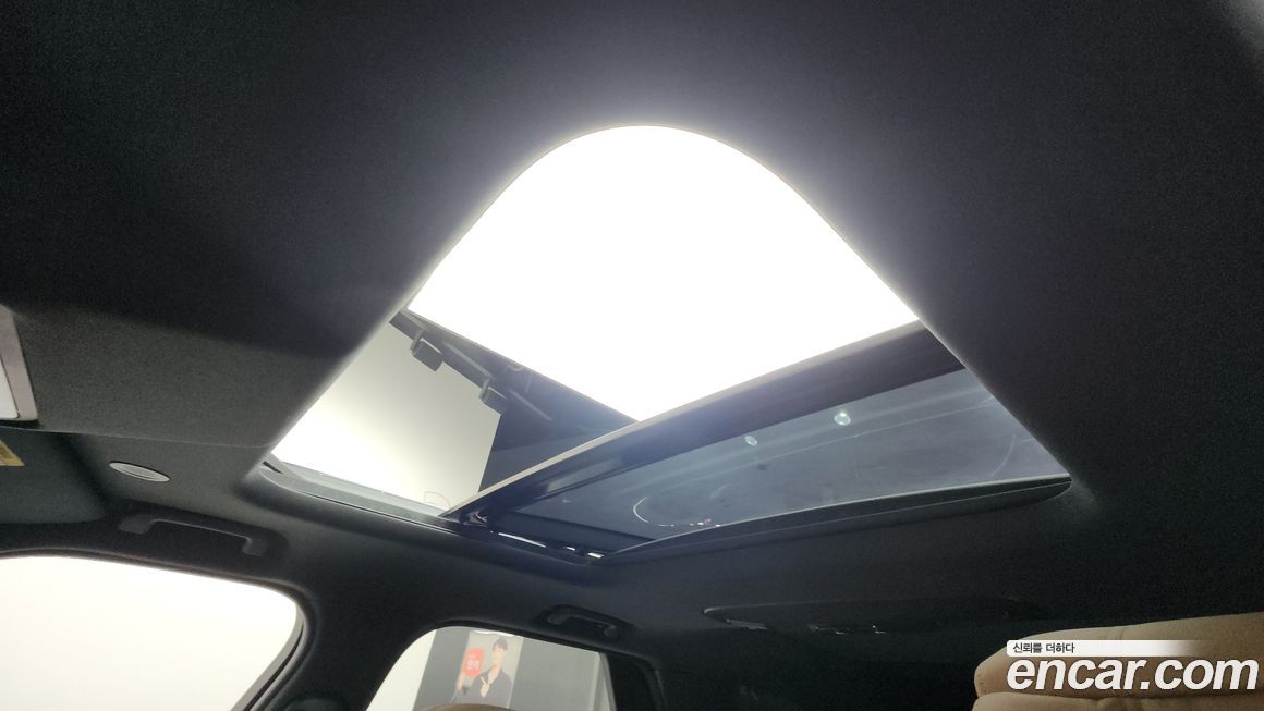 Land Rover Discovery 2024