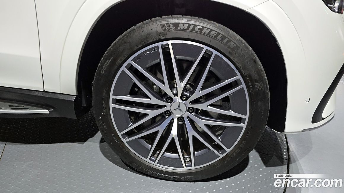 Mercedes-Benz GLE-Class 2025