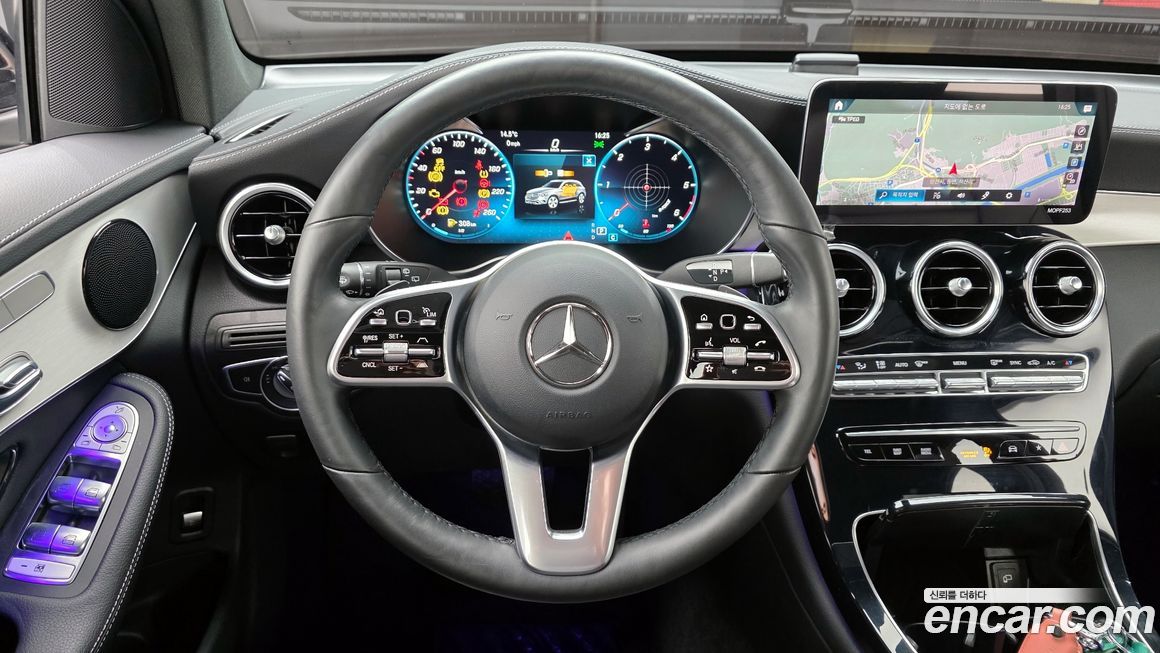 Mercedes-Benz GLC-Class 2021