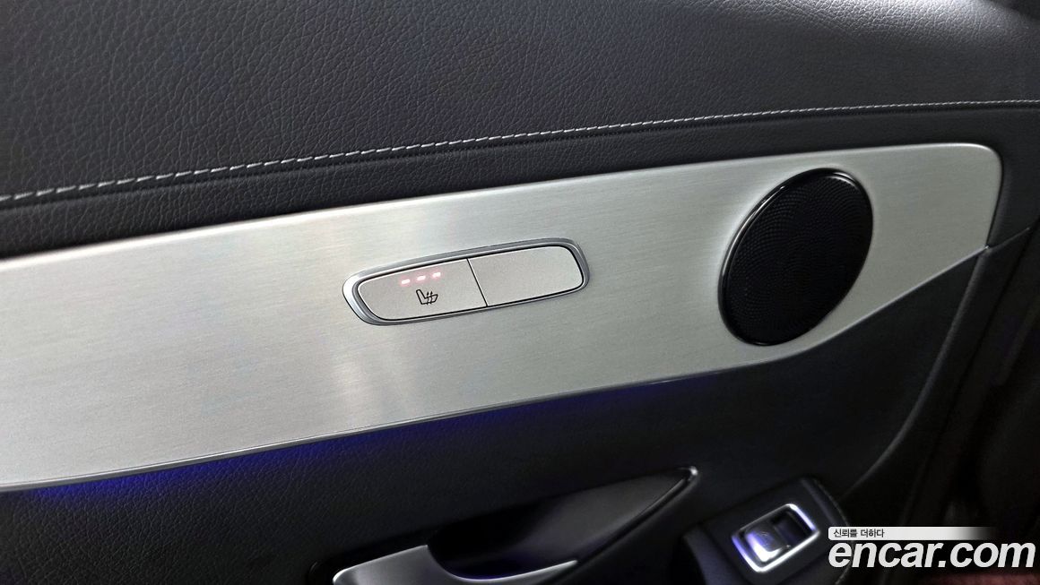 Mercedes-Benz GLC-Class 2021