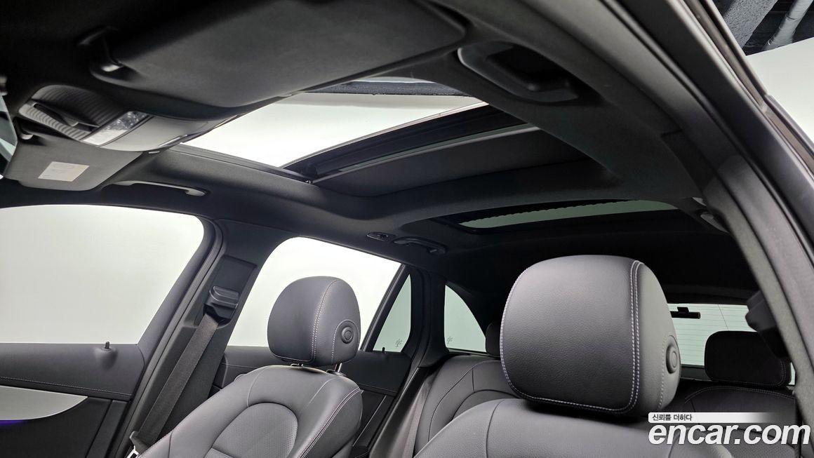 Mercedes-Benz GLC-Class 2021