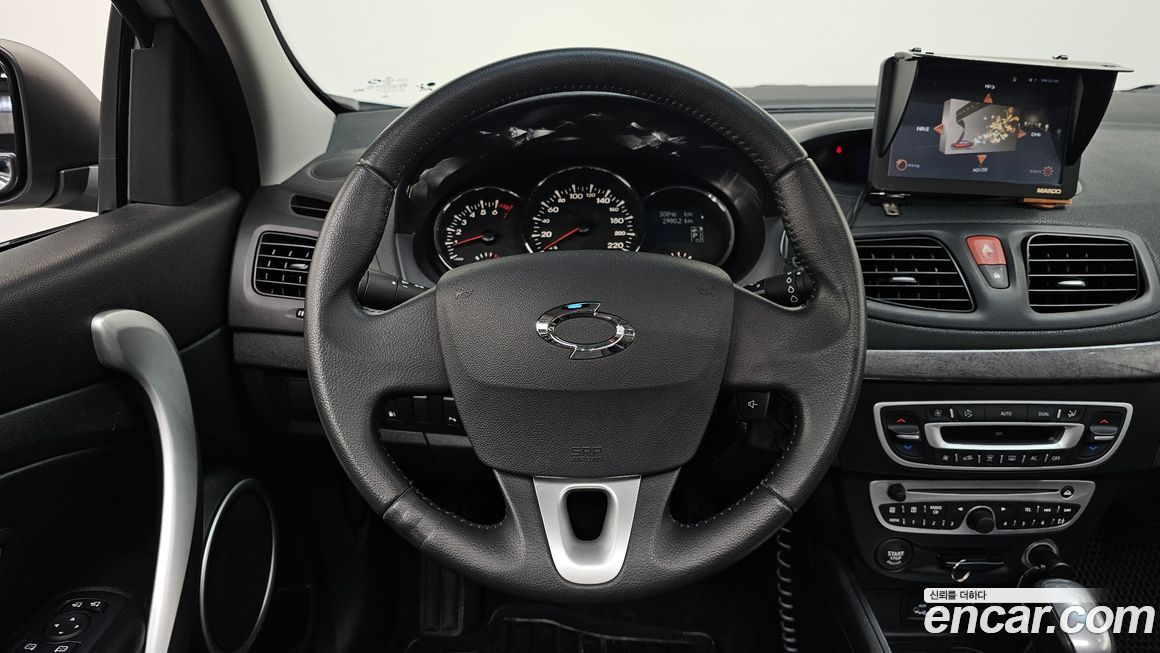 Renault-KoreaSamsung SM3 2011