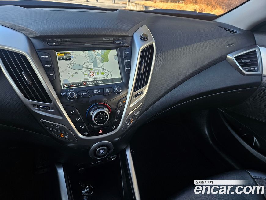 Hyundai Veloster 2013