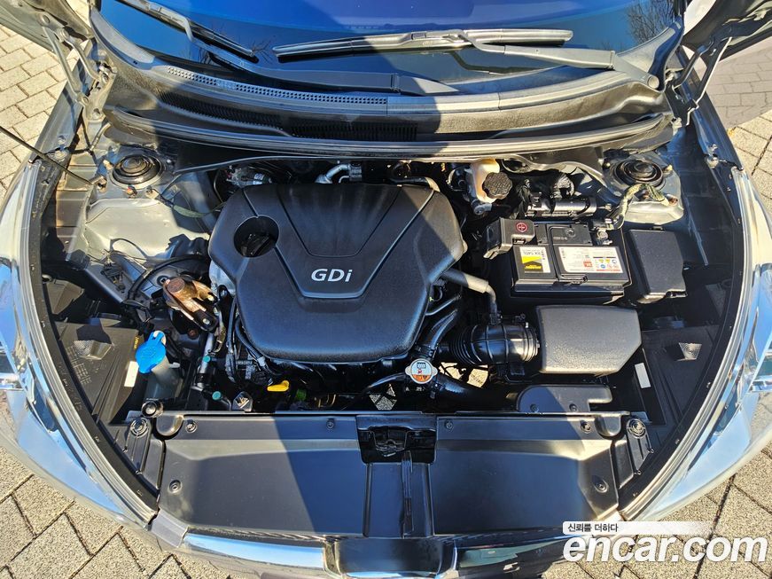 Hyundai Veloster 2013