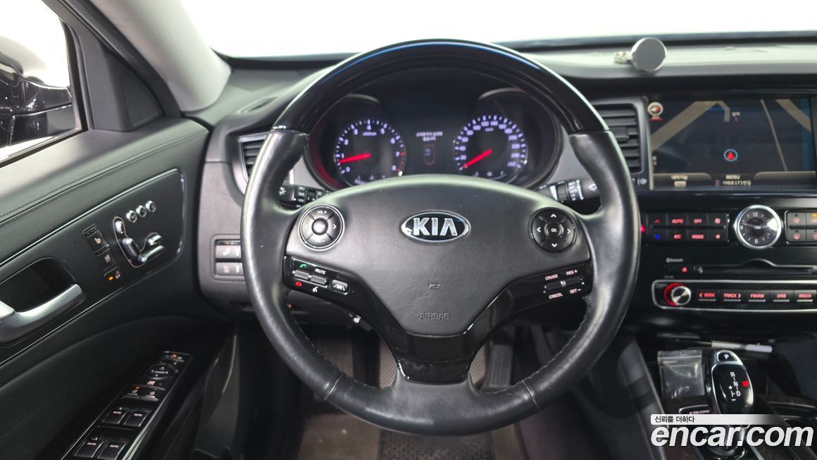 Kia K9 2013