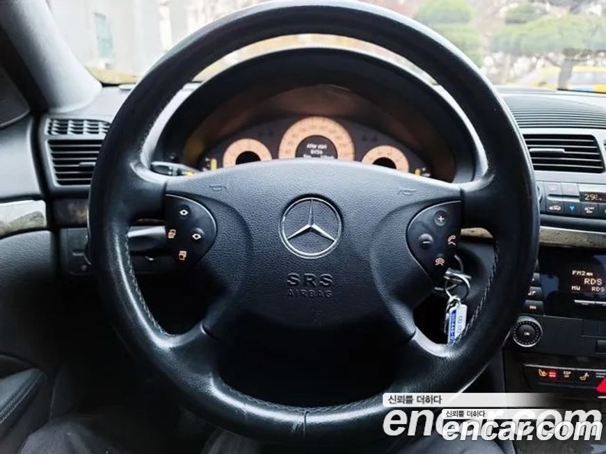 Mercedes-Benz E-Class 2003