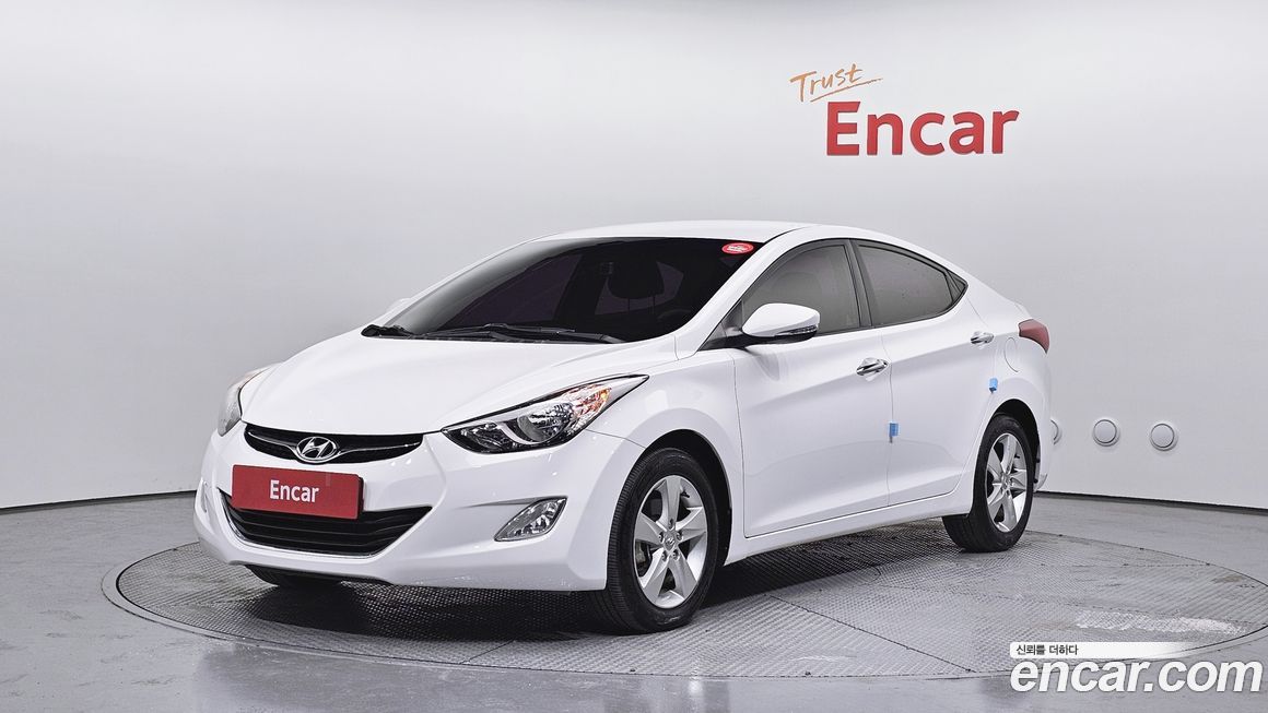 Hyundai AVANTE 2013