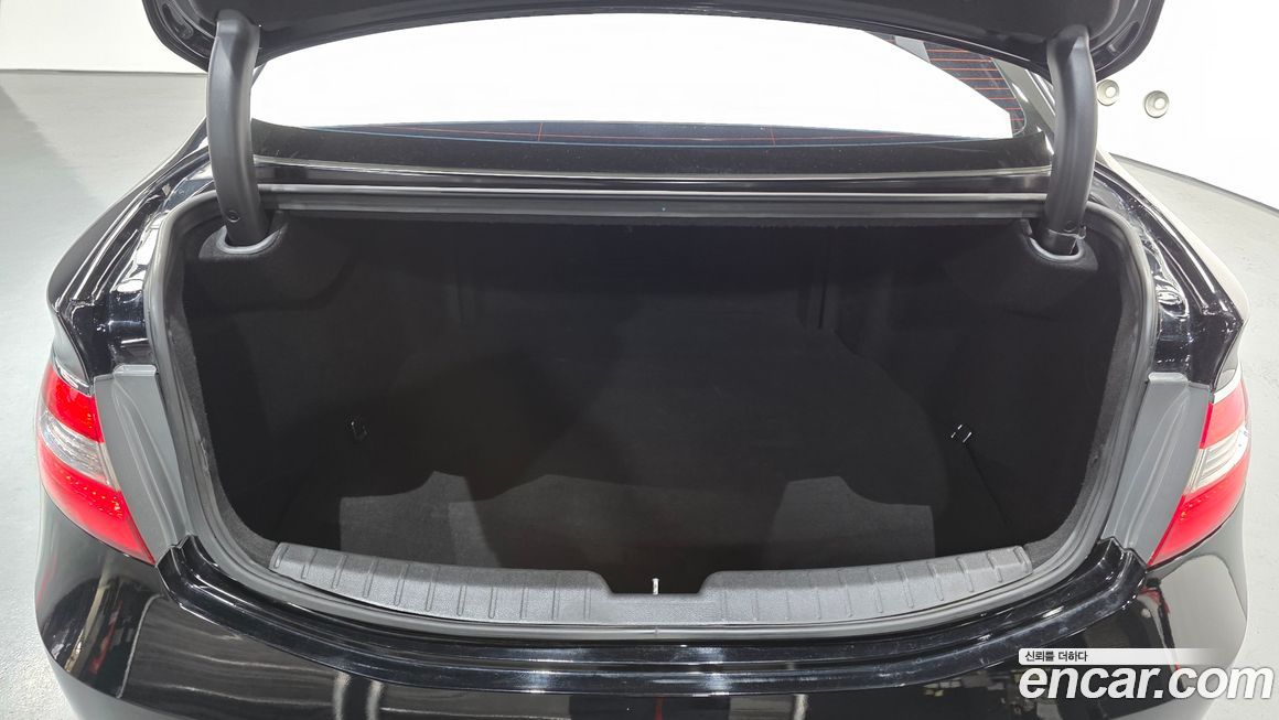 Hyundai Grandeur 2015