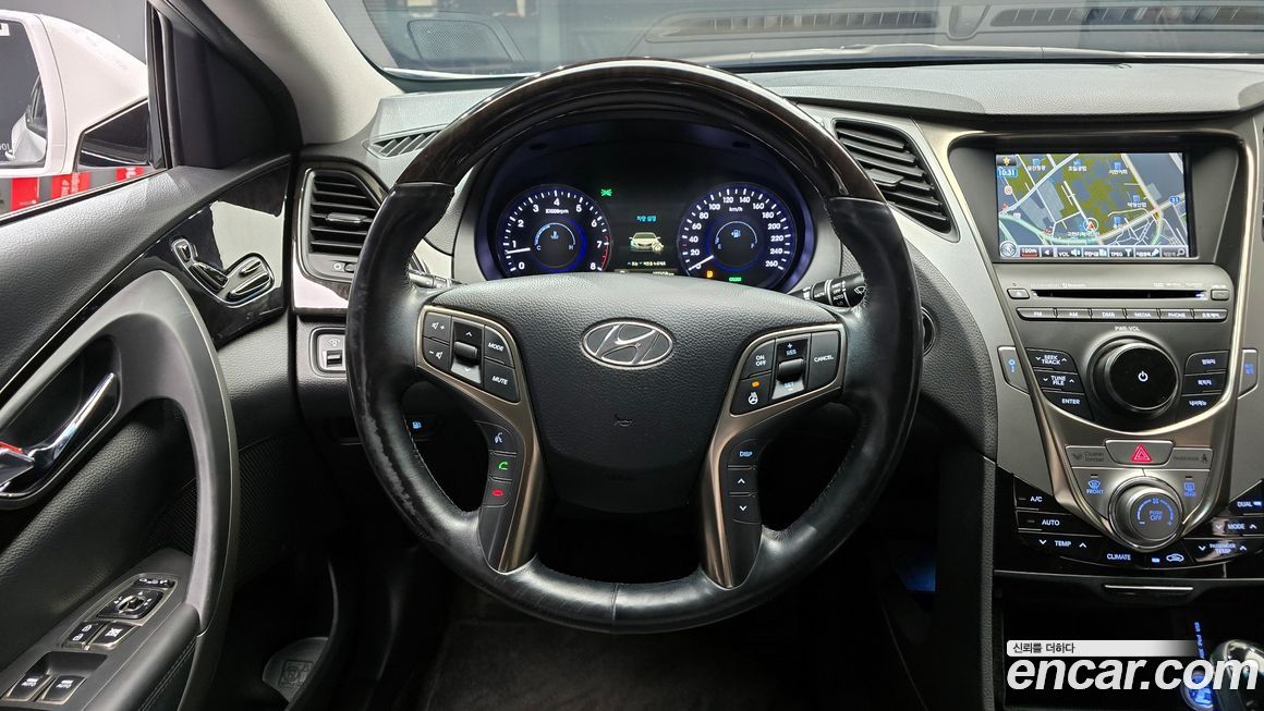 Hyundai Grandeur 2012