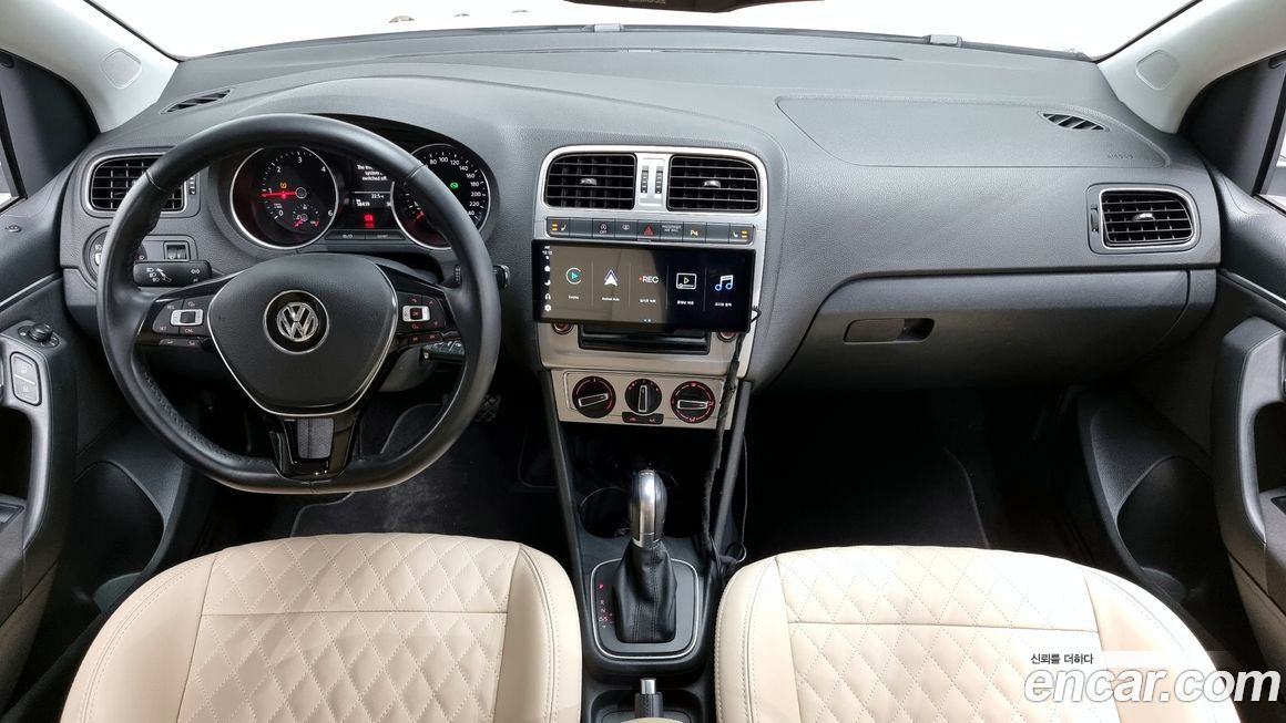 Volkswagen Polo 2016