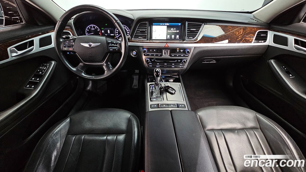Hyundai Genesis 2014
